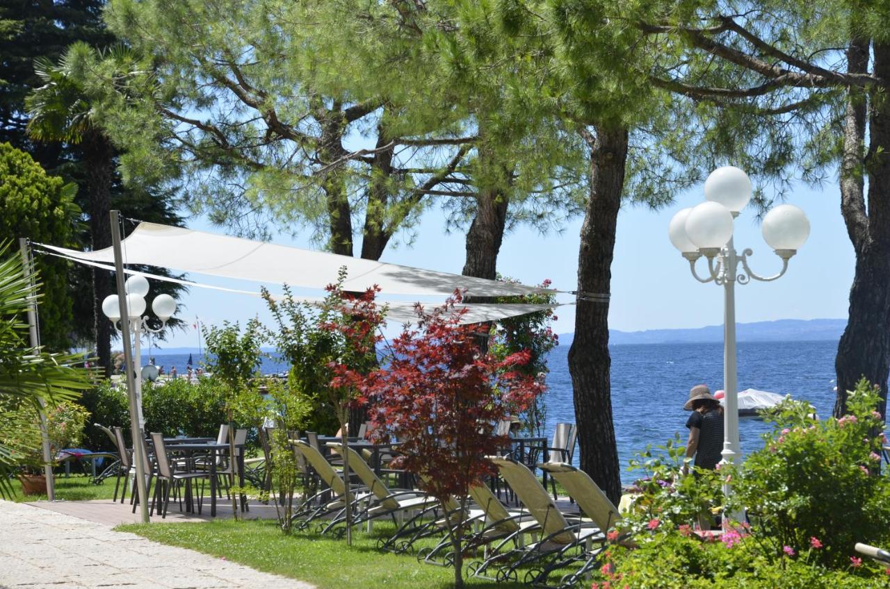 Hotel Du Lac - Relax Attitude Hotel Brenzone sul Garda Eksteriør billede